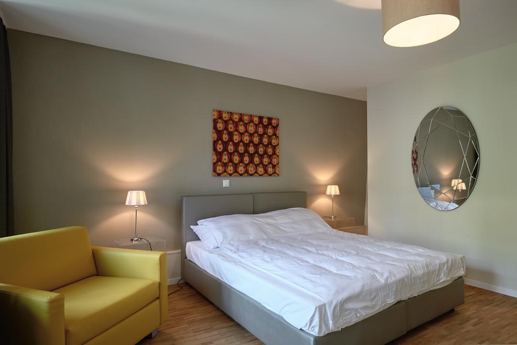 Hotel Hine Adon Fribourg Buitenkant foto