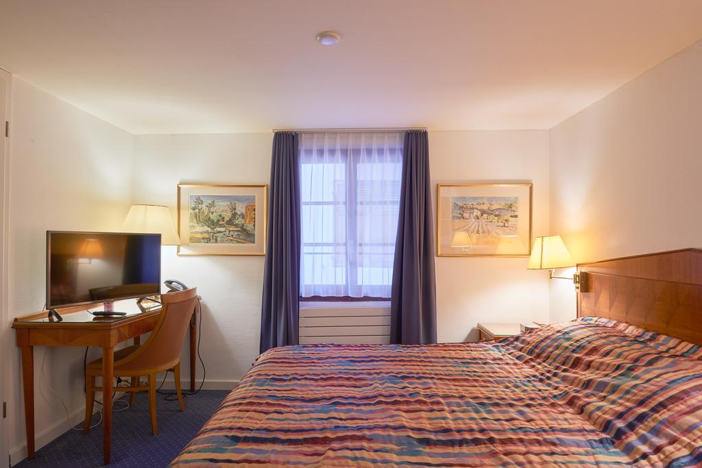 Hotel Hine Adon Fribourg Buitenkant foto