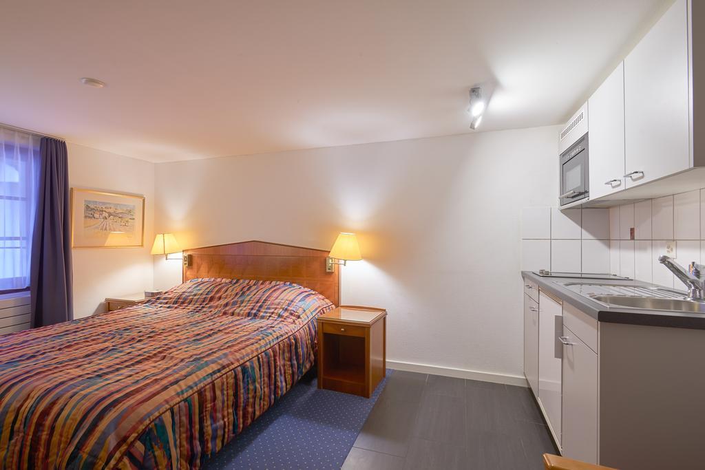 Hotel Hine Adon Fribourg Buitenkant foto