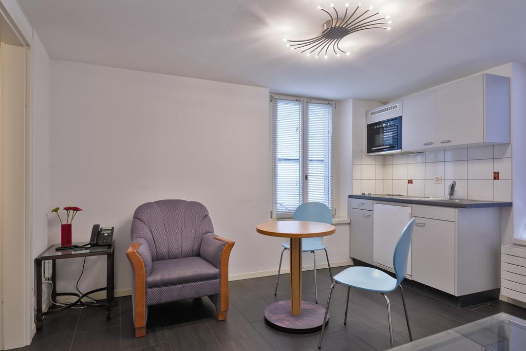 Hotel Hine Adon Fribourg Buitenkant foto